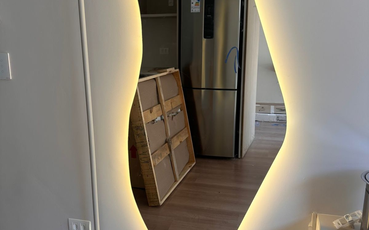 Espelho personalizado para diversos ambientes — Vidraçaria Leal Curitiba