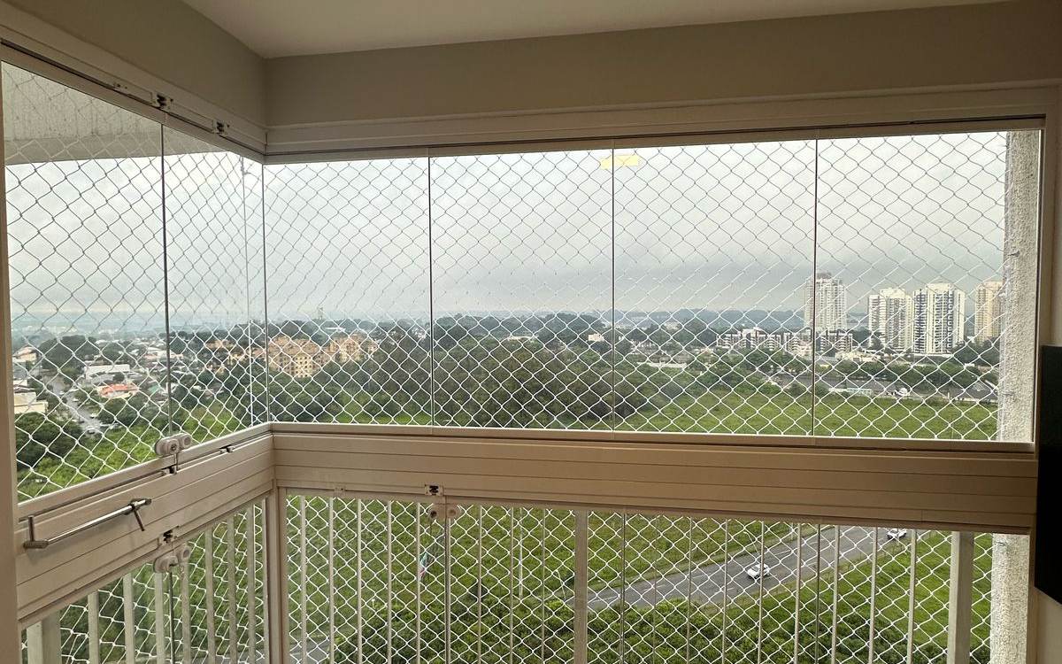 Fechamento de sacadas e ambientes com vidro temperado — Vidraçaria Leal Curitiba